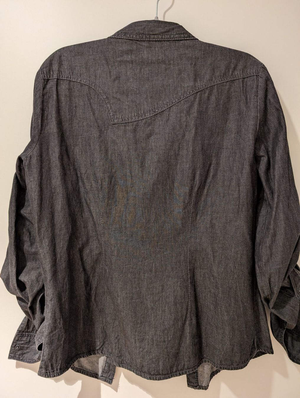 Only Camicette: Graue Jeansbluse ONLY Gr. 40 – Usato da Schönenwerd venduto da sal_75dx 1
