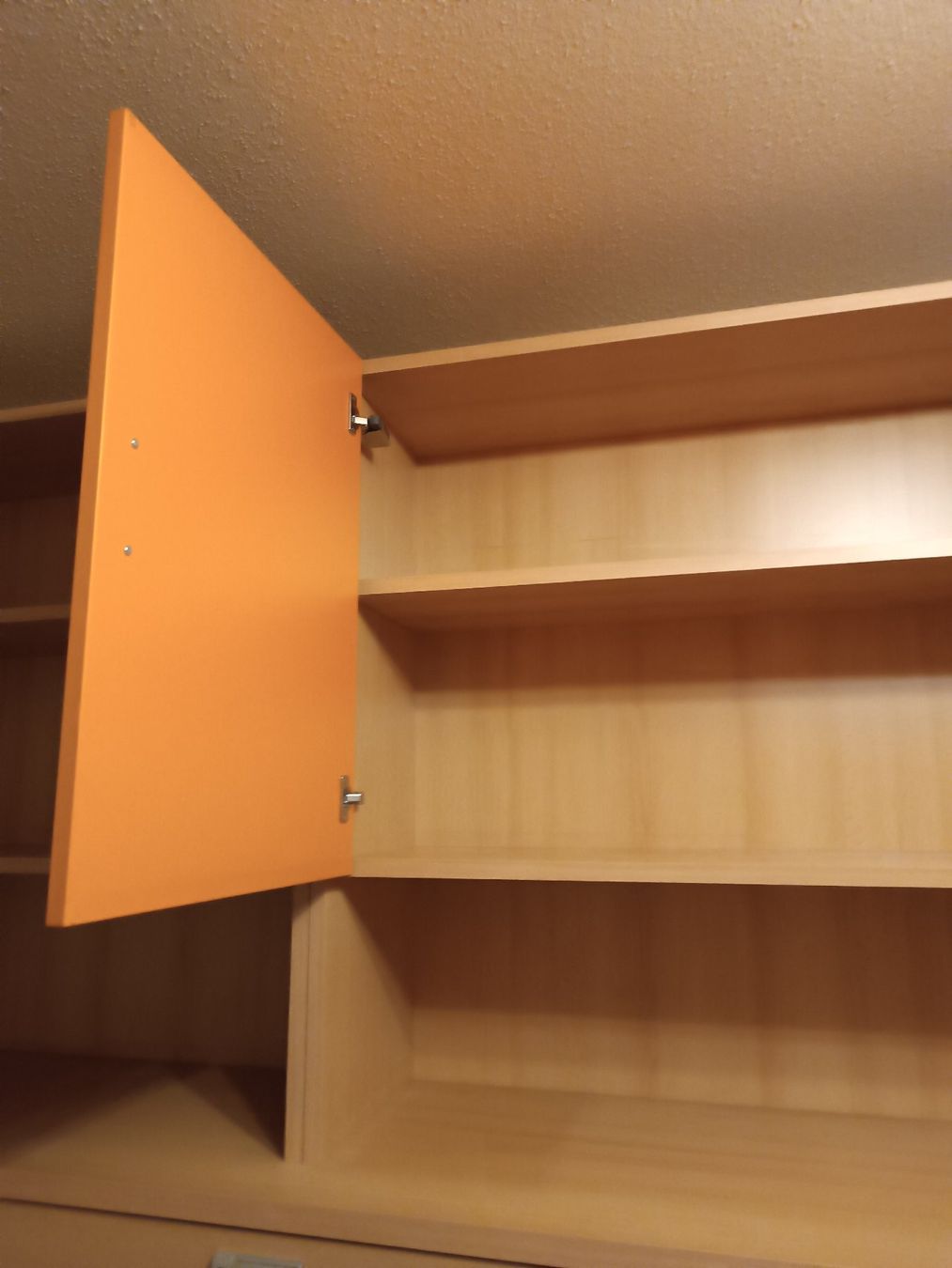 Scaffali: Aufsatzmöbel 2 Türen orange Buche massiv – Usato da Horn venduto da sonjamenzi 1