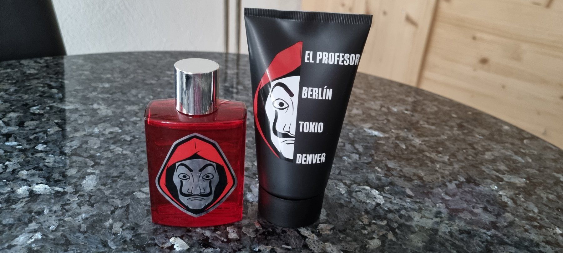 Profumi & Eau de Toilette: Duftset la Casa de Papel – Nuovo (secondo la descrizione) da egliswil venduto da Maggy6
