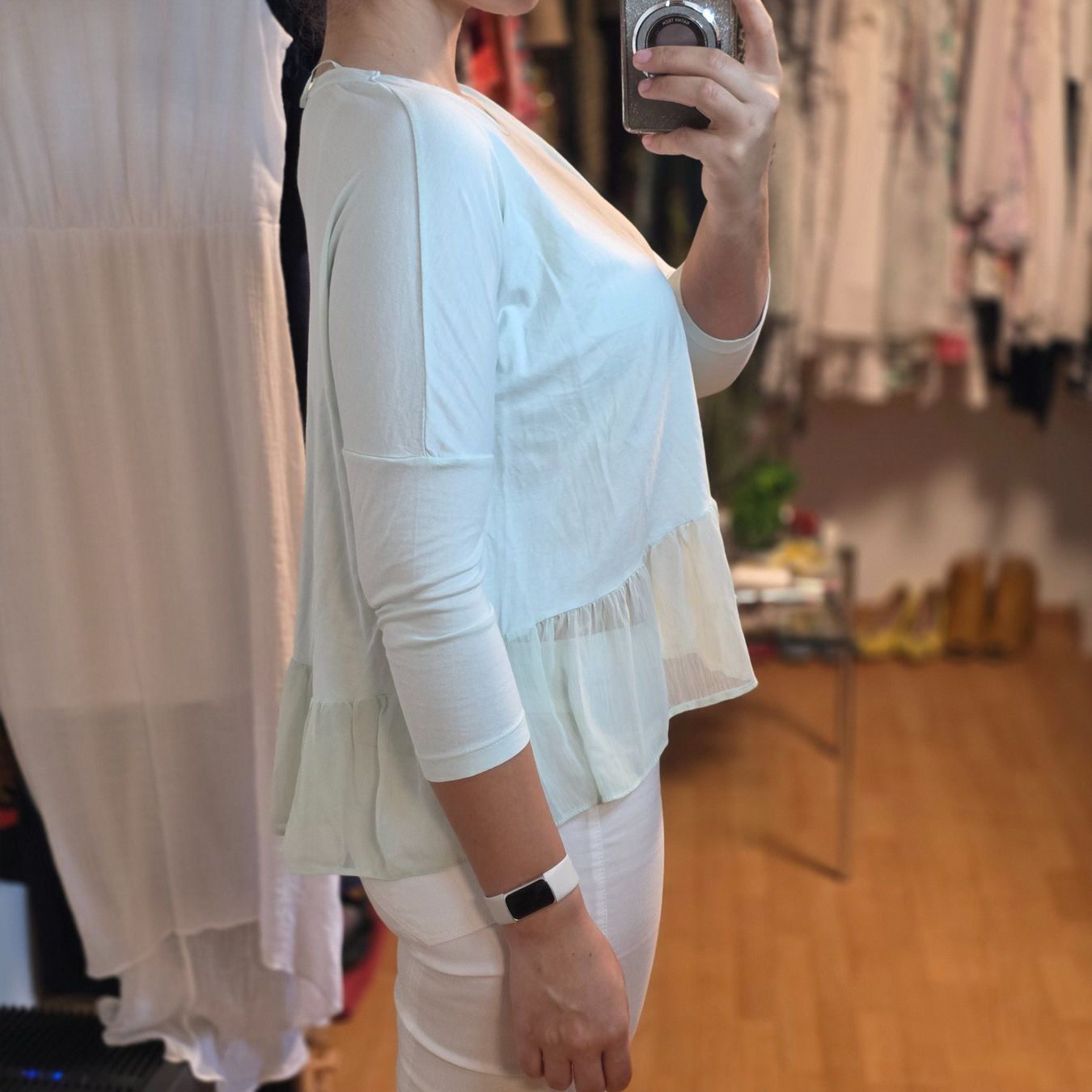 Primark Chemisiers: Primark Mint Bluse mit Volant Gr. M – D'occasion à Wald ZH par CapLux 1
