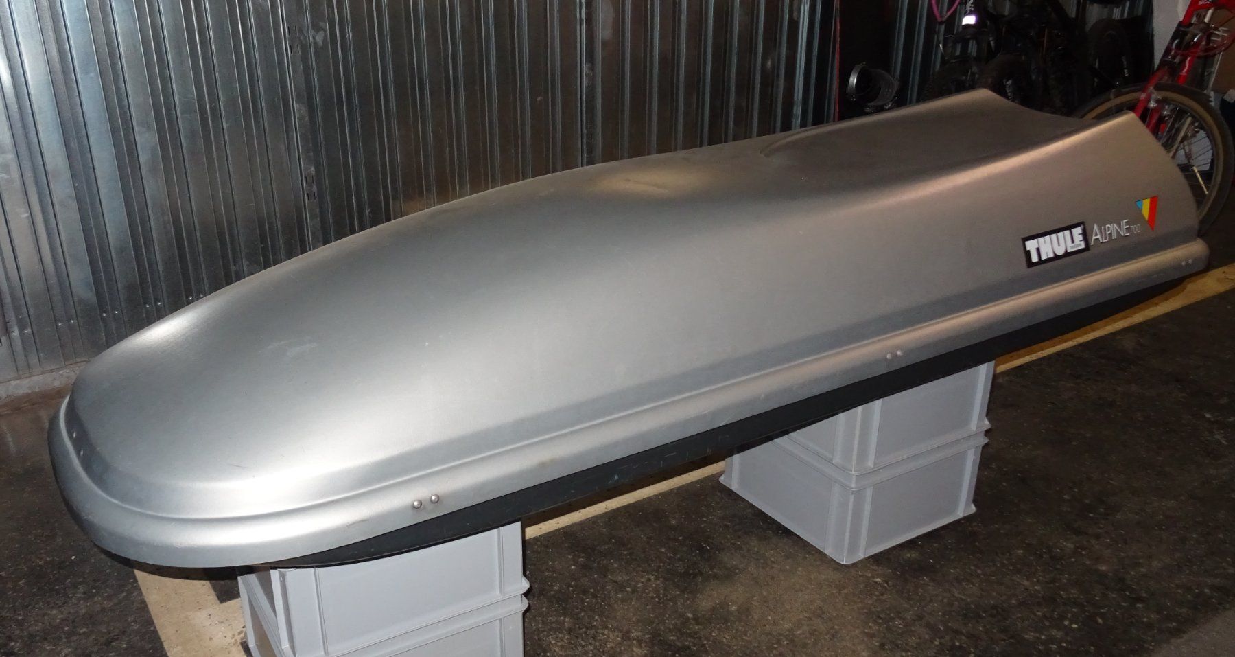 Thule Box da tetto: Dachbox Thule Alpine 700 – Usato da Grächen venduto da ef5_5yr9 1