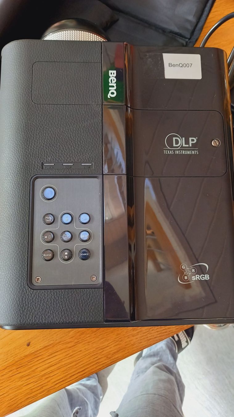 BenQ Proiettori: Benq Projektor MP771 DLP – Nuovo (secondo la descrizione) da Brünisried venduto da san_74_bu