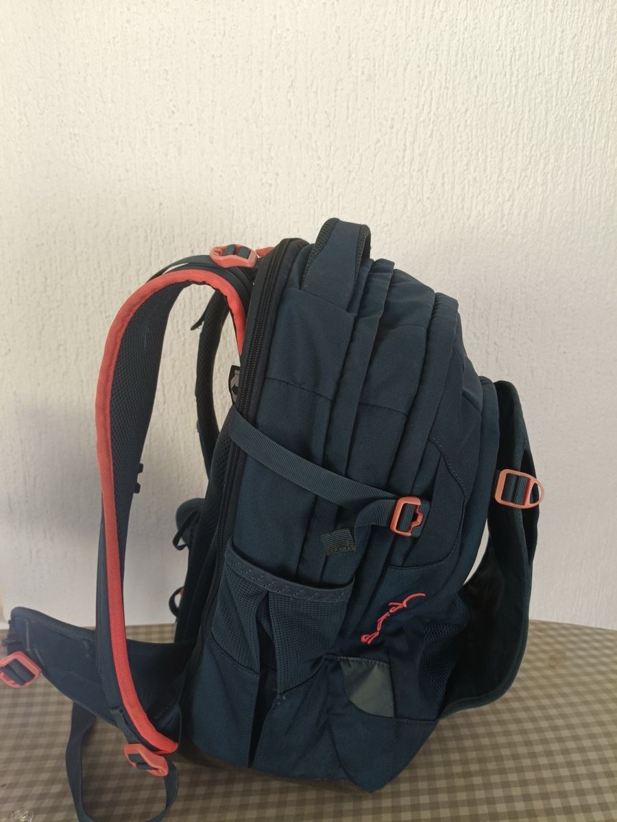 Satch Borse & Zaini: Satch Schulrucksack - Pink Phantom (Original Preis CHF 120) – Usato da Konolfingen venduto da coolingguy 2