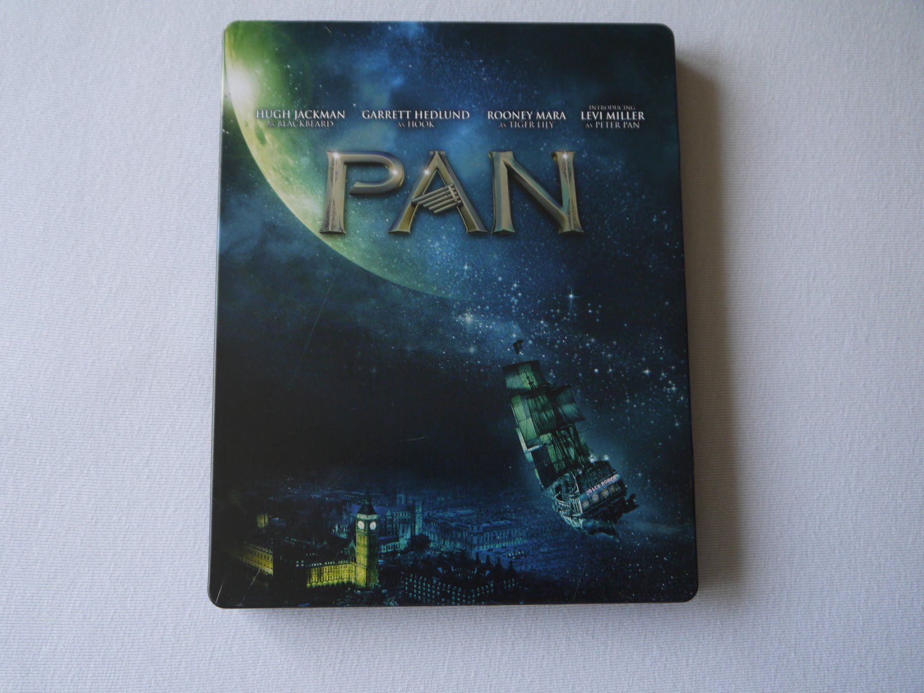 Tous les DVDs: PAN(2015) - Steelbook - Hugh Jackman – D'occasion à Hagendorn par Blaf