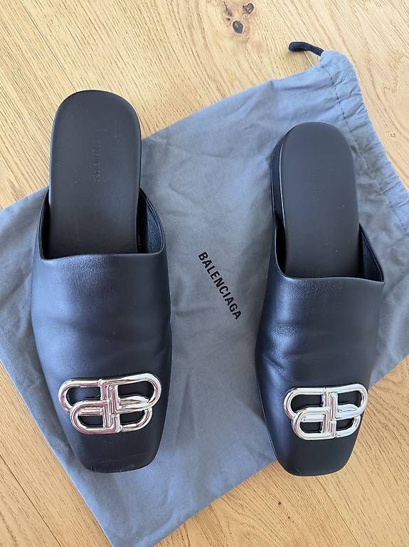 Balenciaga Scarpe da donna: Balenciaga Slipper – Usato da Zug venduto da mel_kyra 1