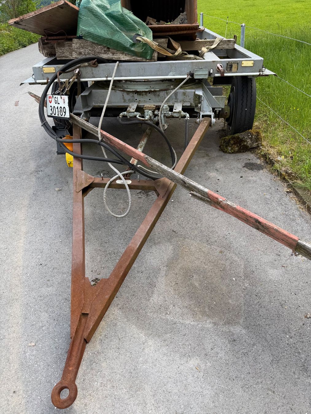 Rimorchi: 4-Rad Anhänger Druckluft – Usato da Oberurnen venduto da quattroturbo 1