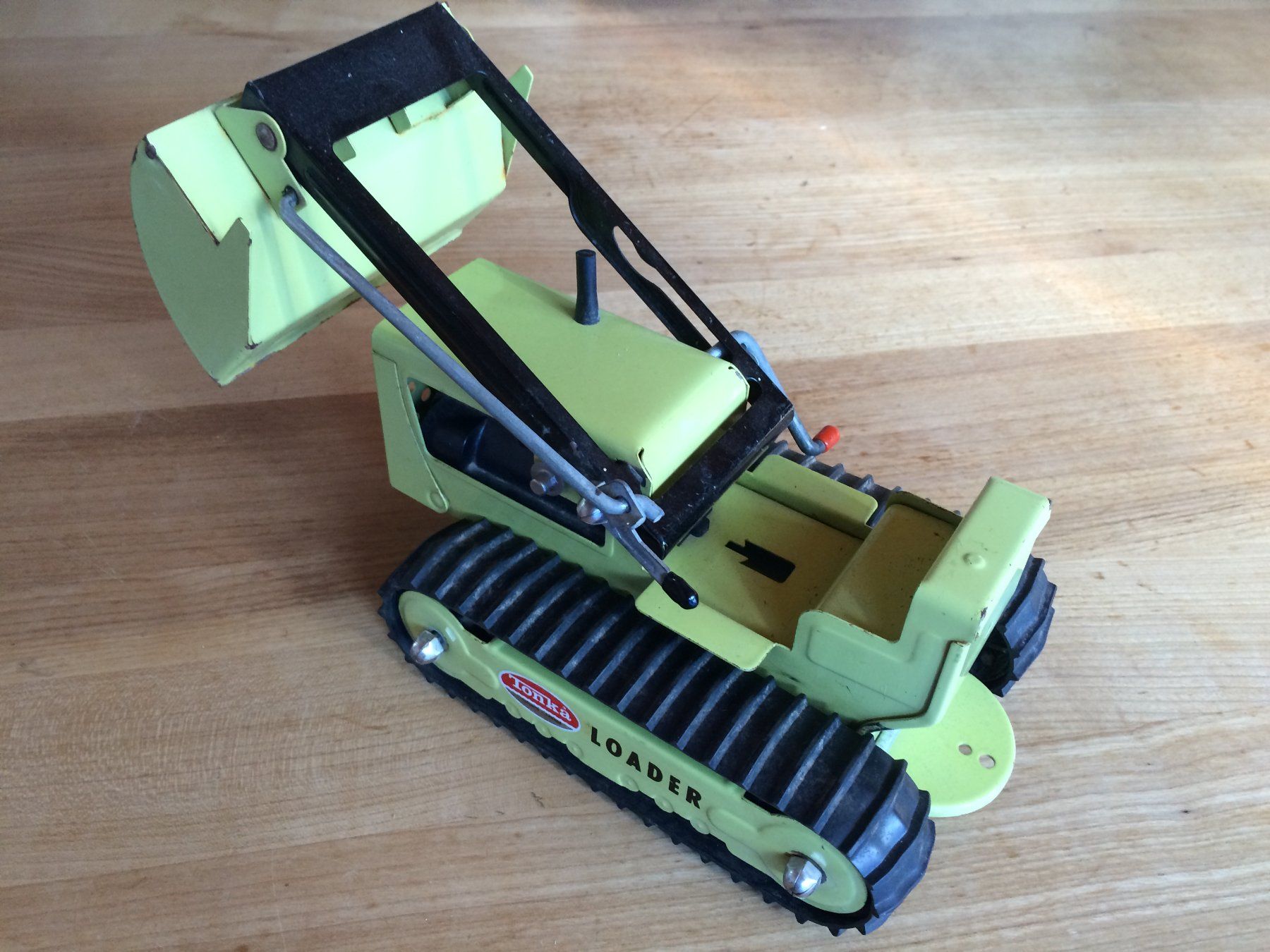 Tonka Giocattoli: Tonka Raupenlader Vintage – Usato da Wiliberg venduto da Monikaschaer 2