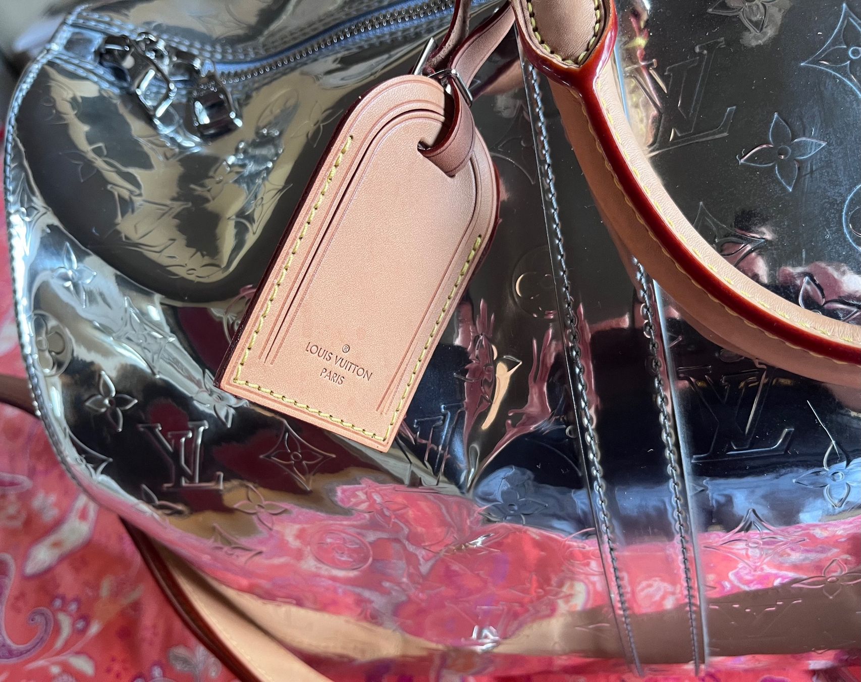 Louis Vuitton Taschen: Louis Vuitton Keepall in SILBER – Gebraucht aus Zürich von all_766h 5