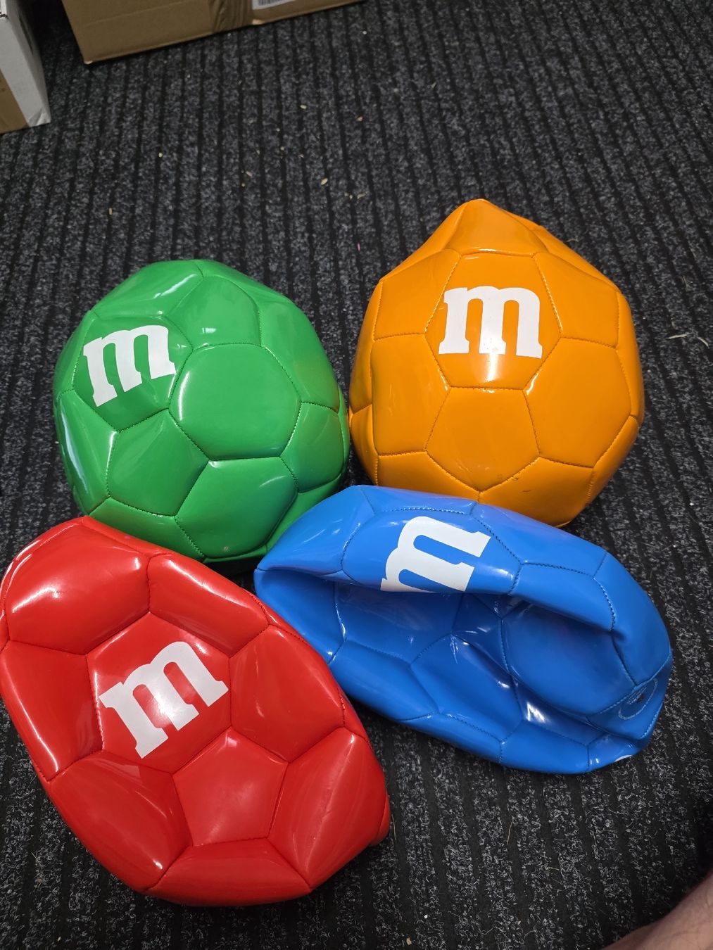 Palloni: M&M's Bälle Ball 4 Stk – Usato da Dorf venduto da Echo_Elements
