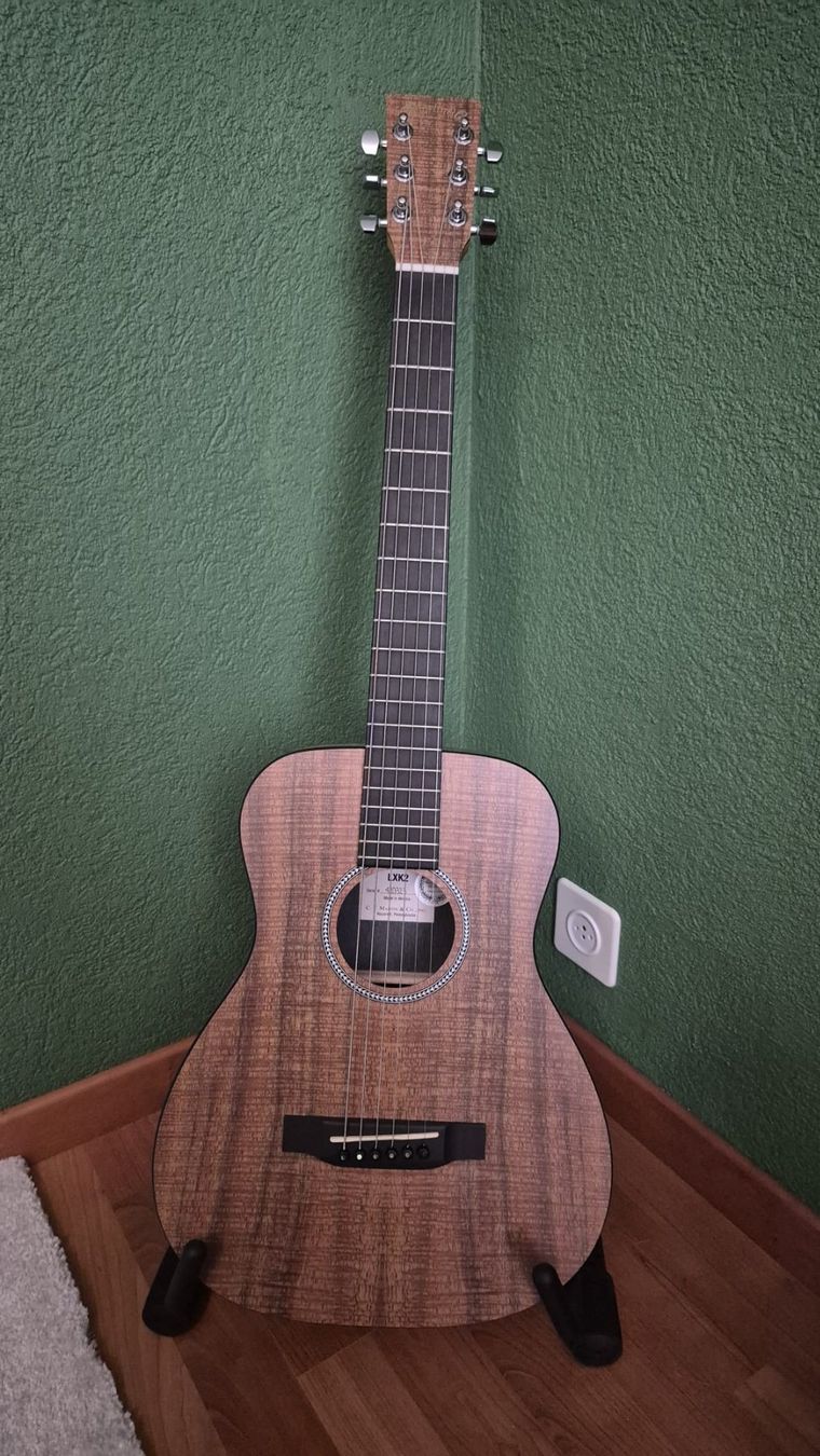 Martin & Co. Strumenti musicali: Little Martin LXK2 Gitarre + Ständer – Usato da Wolfhausen venduto da andreaandrea85 2