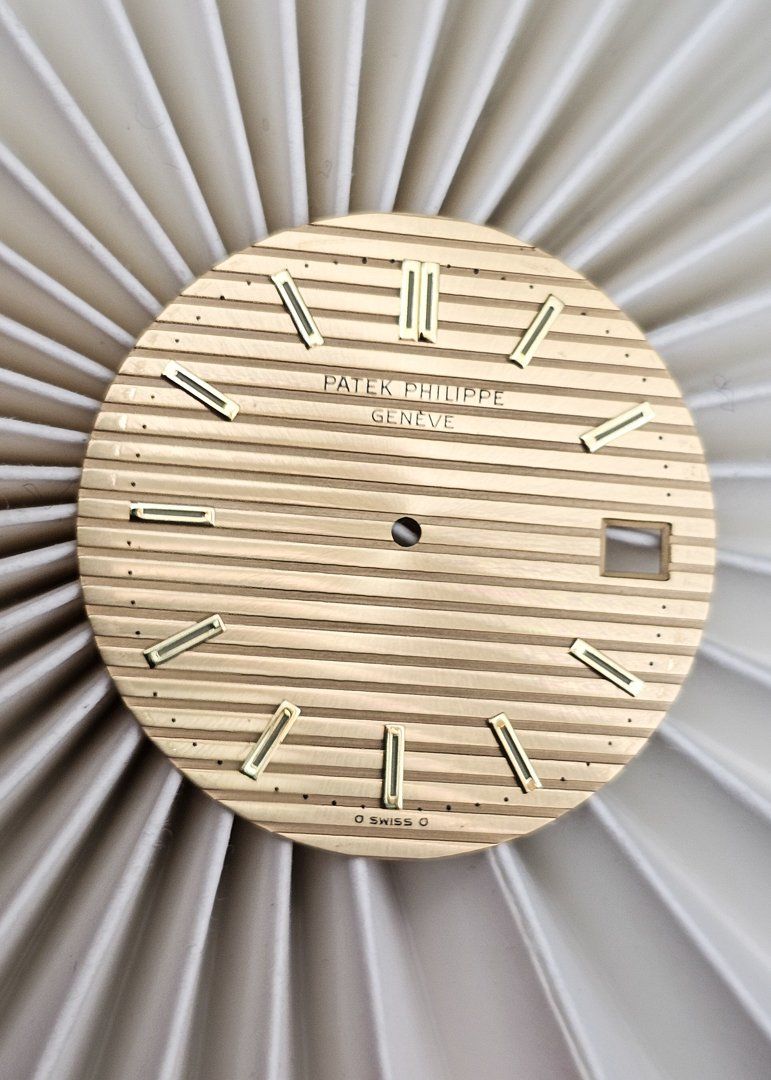 Patek Philippe Uhren: Quadrante Patek Philippe Nautilus Ref. 3700 TYPE 3 SIGMA – Gebraucht aus Lugano von R.Riccardo