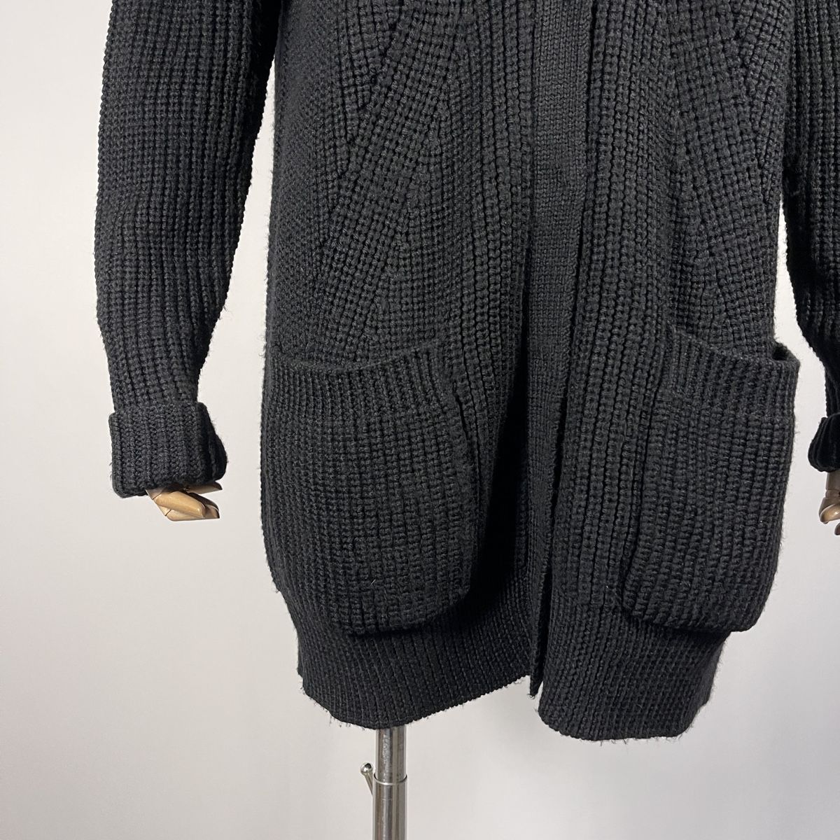 Maglioni & Felpe: P.A.R.O.S.H. Black Wool Cardigan – Nuovo (secondo la descrizione) da Emmen venduto da Avviivva_Com2023 1