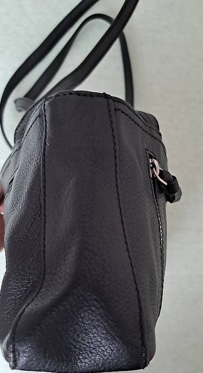 Borse da donna: Leder-Handtasche schwarz – Usato da Uetikon am See venduto da graziella82 3
