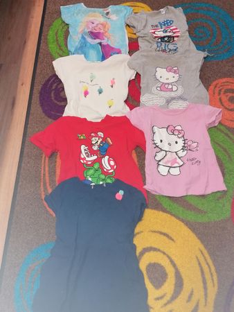 Kleiderpaket Lot d'habits gr 122