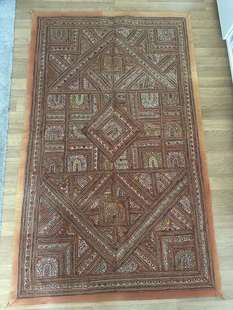 Tessuti: Wandbehang Patchwork bestickt Spiegel traditionell 97x155cm – Usato da Laupen BE venduto da atina80