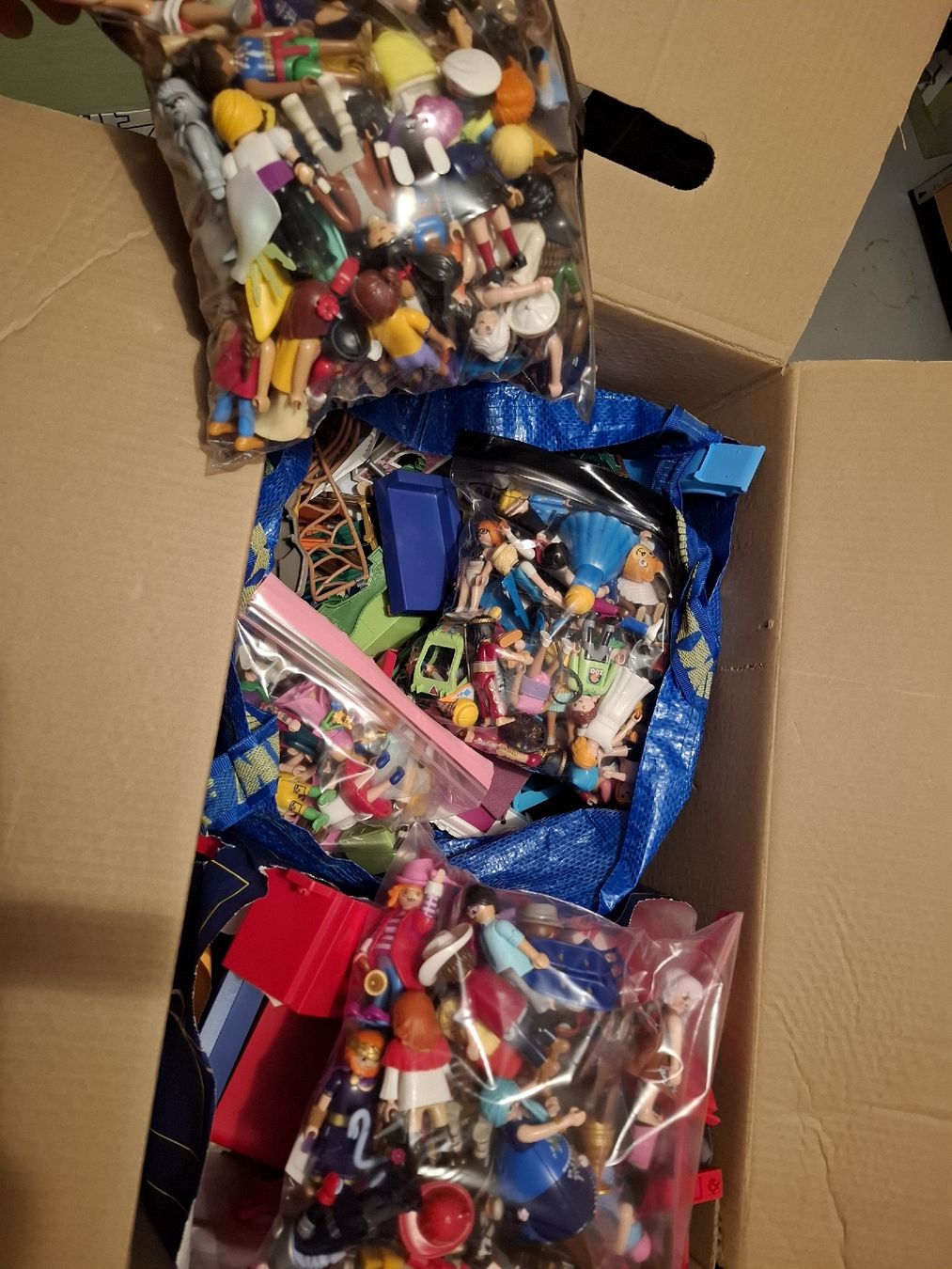Playmobil Giocattoli: Playmobil 6 Kartons neutral – Usato da Gipf-Oberfrick venduto da Birgitwet 8