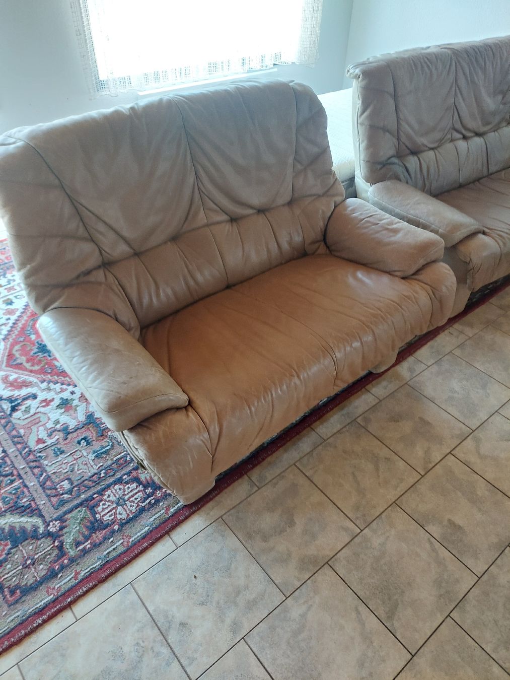 Divani: Ledersofa gebraucht – Usato da Gränichen venduto da rooney90