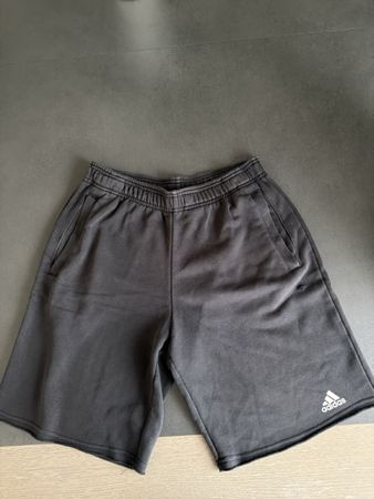 Short Adidas noir 