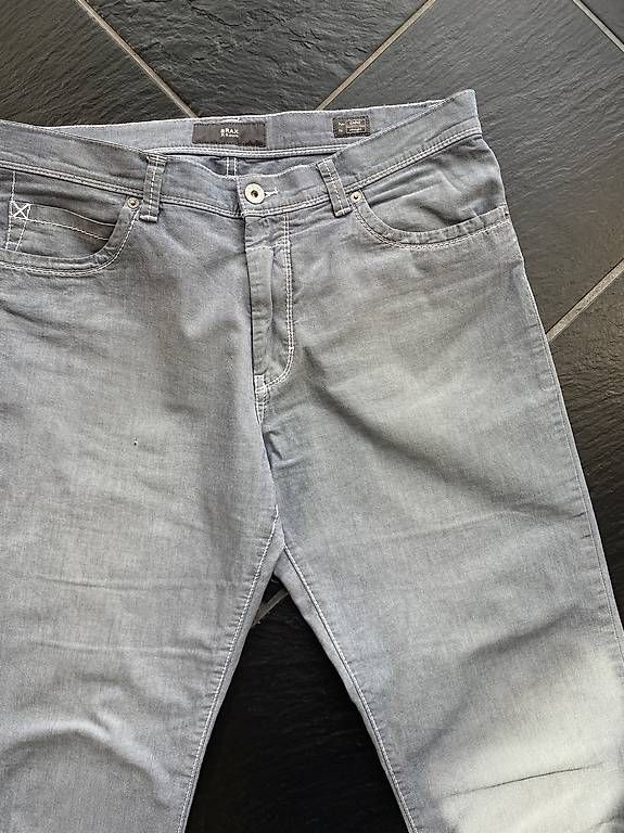 Brax Jeans: Brax Hose Gr. 36/34 – D'occasion à Erlenbach ZH par baa_w7jc 2