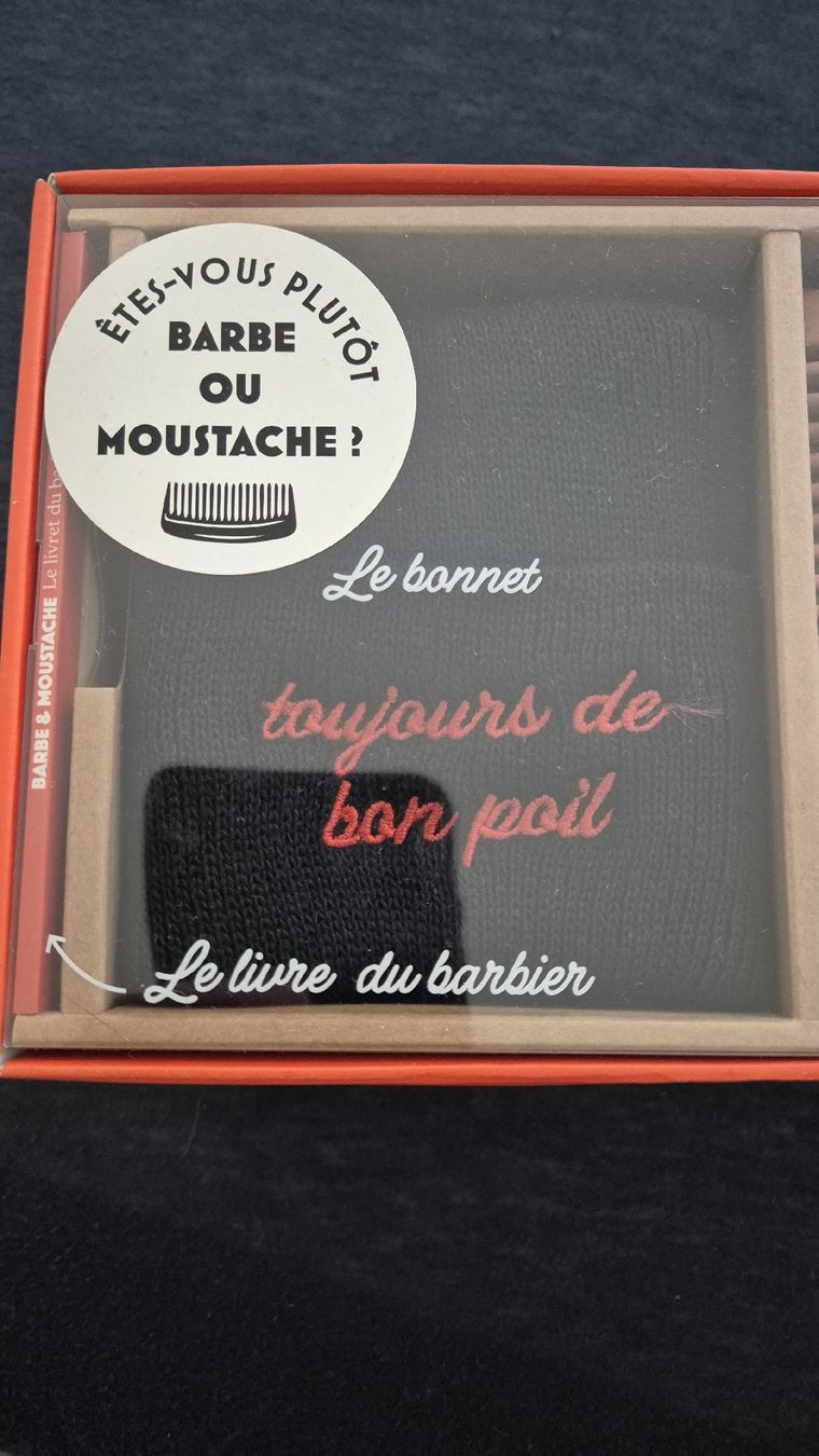 Gesichtspflege: Kit Barbier – Neu und originalverpackt aus Corcelles-Payerne von craveiro_in4k 4
