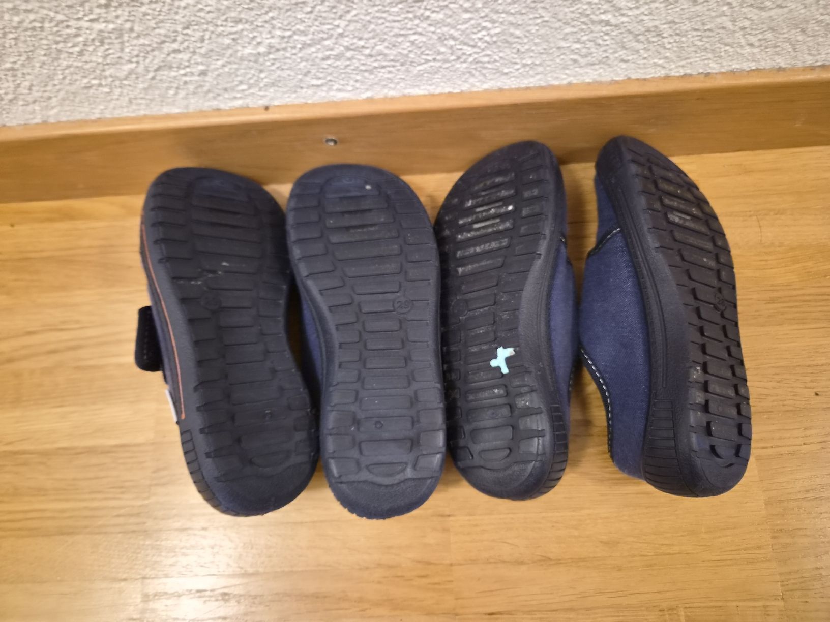 Schuhe für Jungen: Kinderfinken 28 und 29 – Gebraucht aus Einsiedeln von jel_hjm5 1