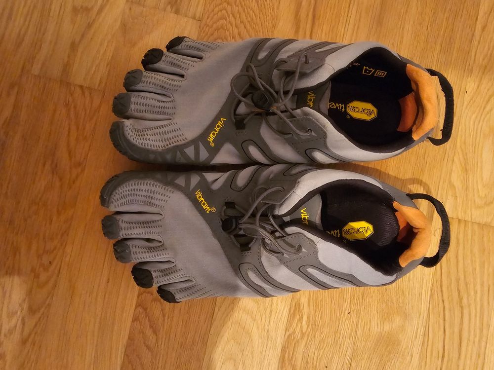 Barfussschuhe Vibram Fivefingers Grösse 43 (Gebraucht) in Cham für CHF ...