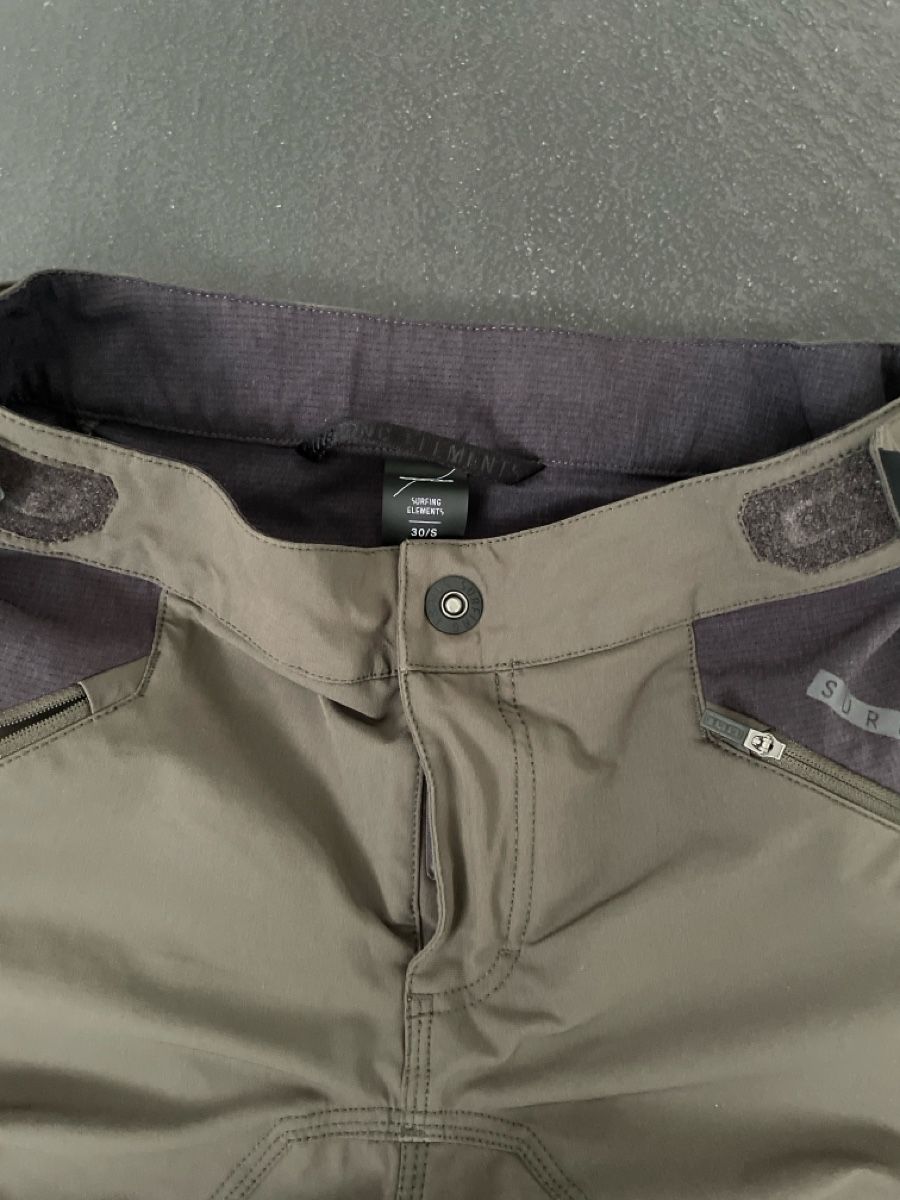 Pantaloni: ION Bikeshorts / atmungsaktiv & elastisch Gr. S – Usato da Wettswil venduto da Dorimar 2