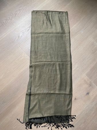 Neuwertiger goldfarbener Baumwollschal 70 x 200cm