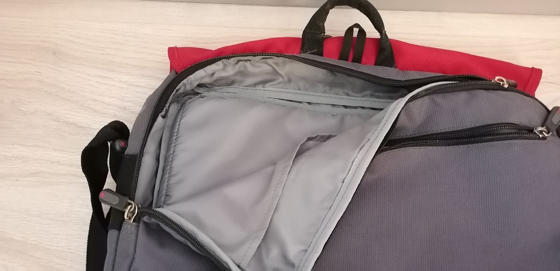 Sacs: Samsonite Laptop / Reisetasche – D'occasion à Schwarzenegg par musi09 5
