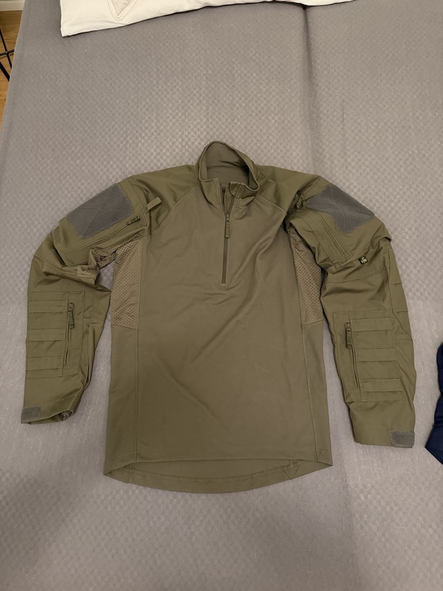 Uniformi: UF PRO Combat Shirt - Grösse M – Usato da Wittenbach venduto da golsa