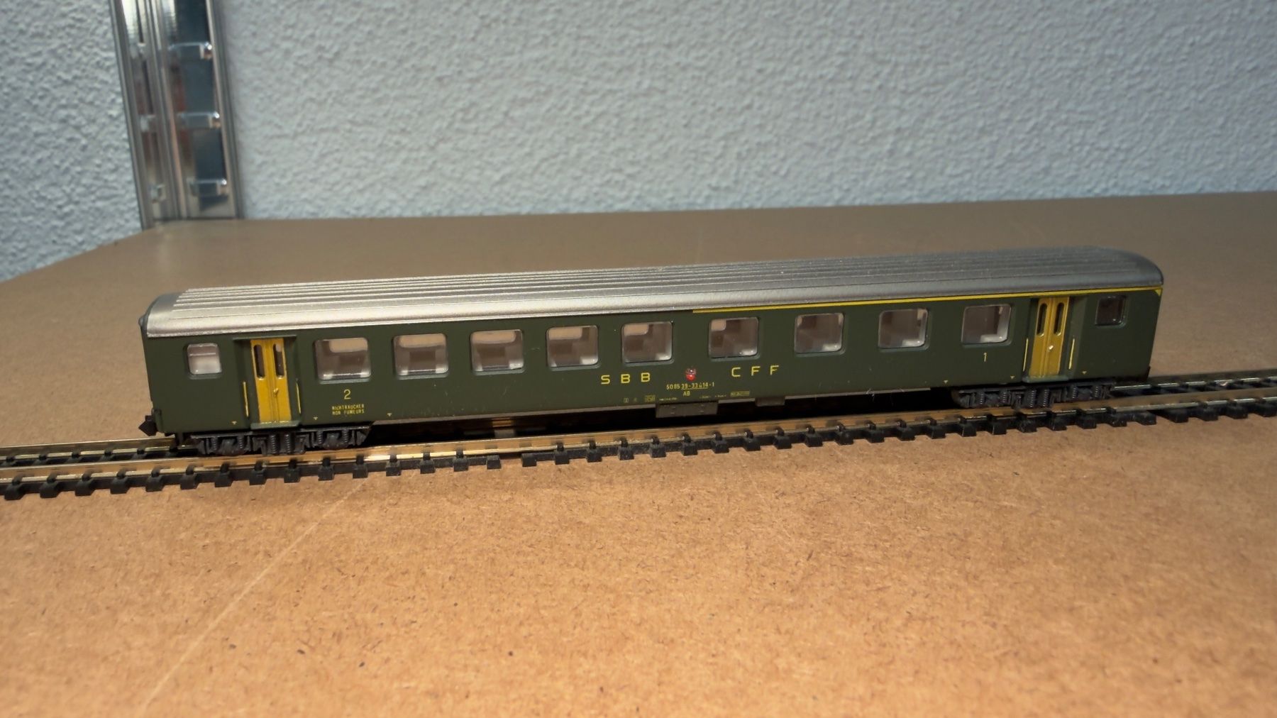 Modellini di ferrovie: MiniTrain Personenwagen Spur N – Usato da Schlieren venduto da rat_lq6b 6
