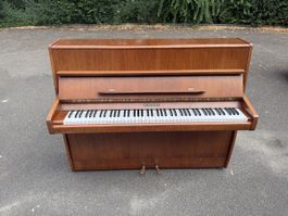 Klavier Knight braun Holz guter gebrauchter Zustand