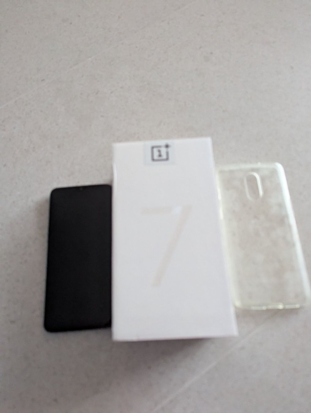 OnePlus Handys / Smartphones: OnePlus 7 mit Schachtel und Hülle – Gebraucht aus Samstagern von Gc8