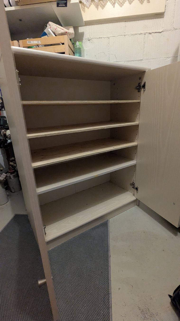 Armoires: Schuhschrank  – D'occasion à Wollerau par coehen 1