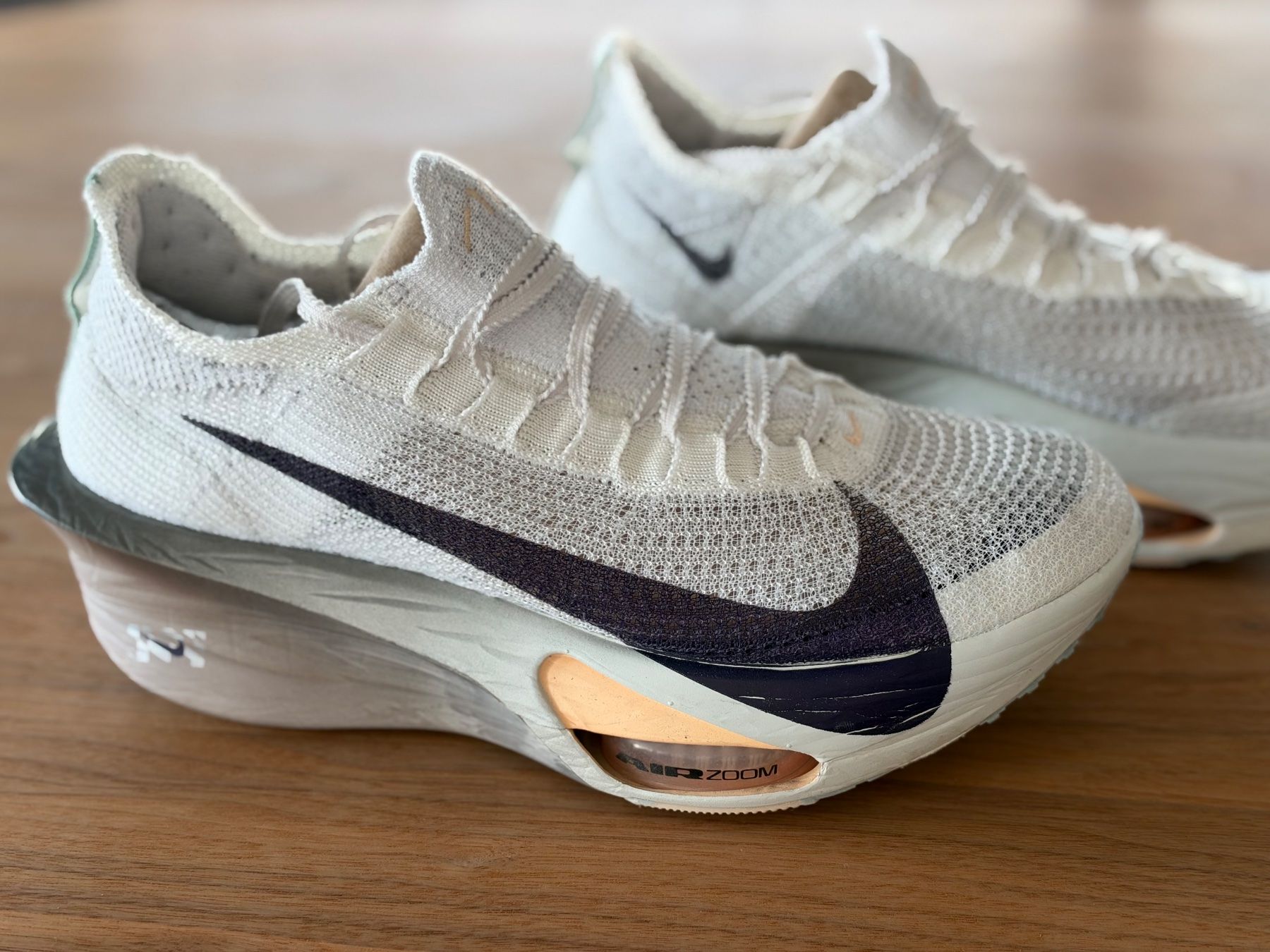 Nike Scarpe da uomo: Nike Alphafly 3 (42, men) – Nuovo (secondo la descrizione) da Nyon venduto da yquem0