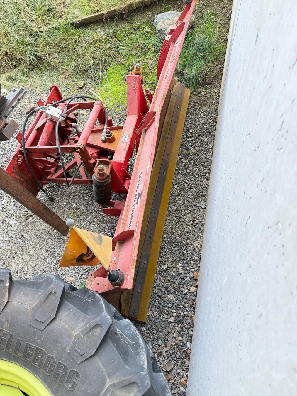 Caterpillar Caricatori: Pneulader CAT 906 – Usato da Wittenbach venduto da HofstetterMechanik 7
