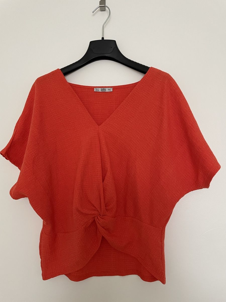 Zara Top: Zara Orange Textured Top – Usato da Zürich venduto da cha_l8t5