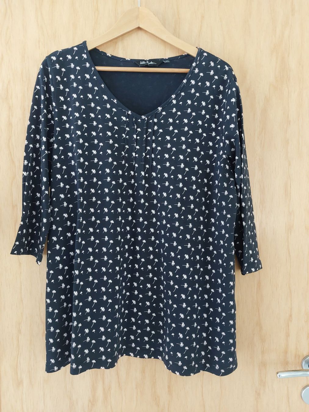 Ulla Popken T-shirt: Ulla Popken T'Shirt Gr. 42/44 – Usato da Schmitten venduto da JasiStern