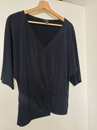 Stylish Black Knot Front Top, Size M 🖤