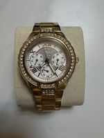 Guess Damenuhr mit Steinen Rosegoldfarben gebraucht