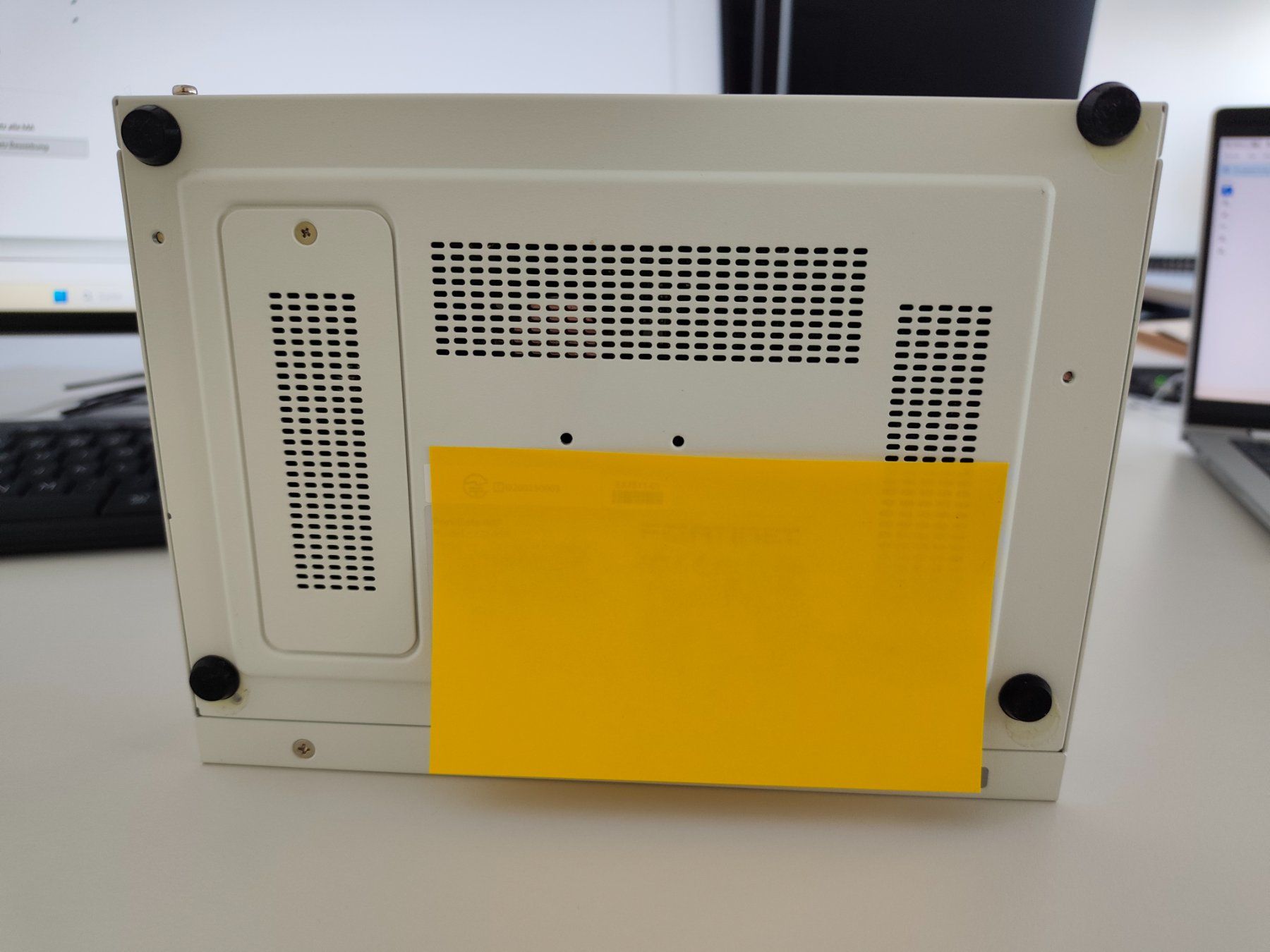 Fortinet Firewall: Fortinet FortiGate 40F (Gerät Nr. 1/2) Hardware Firewall – Usato da Bern venduto da Swt0 5