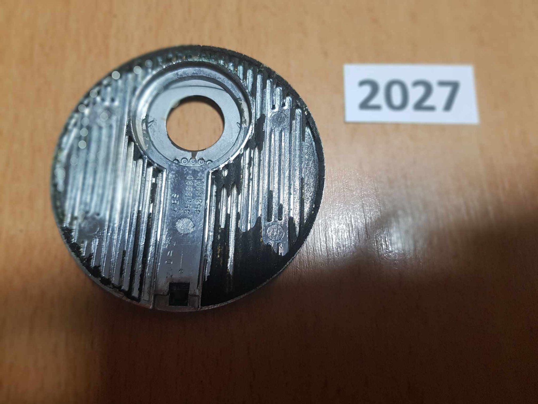Cadillac Tutti pezzi di ricambio auto: Emblem, Deckel Kofferraumschloss – Usato da Niedergösgen venduto da usc_l8gm 2