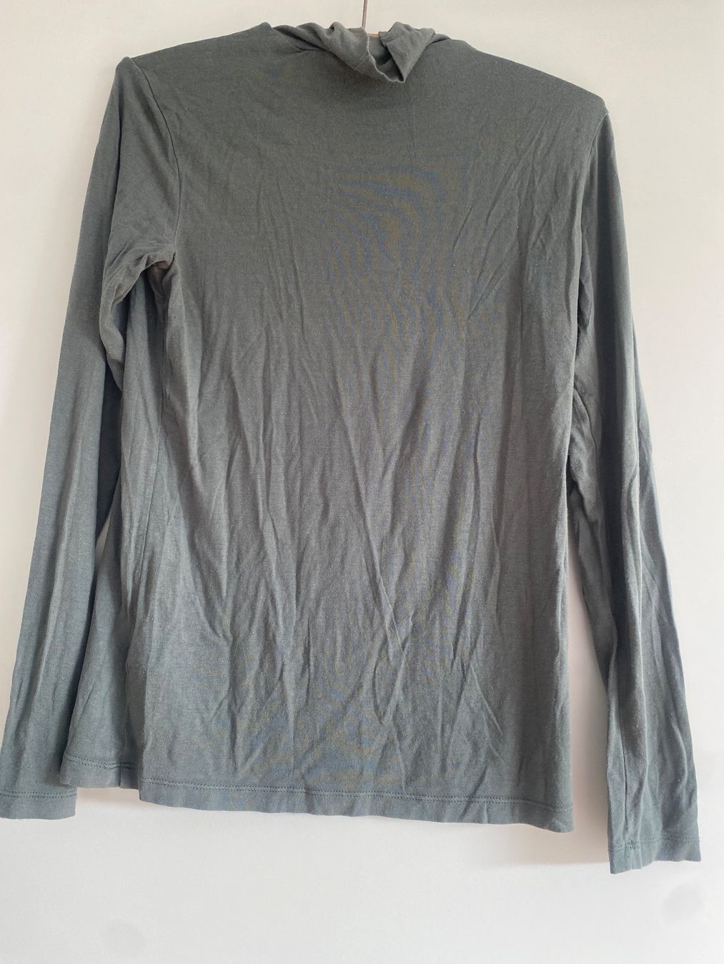 H&M Maglioni & Felpe: dünner Rollkragenpullover grün – Usato da Riedholz venduto da lenibeni03 4