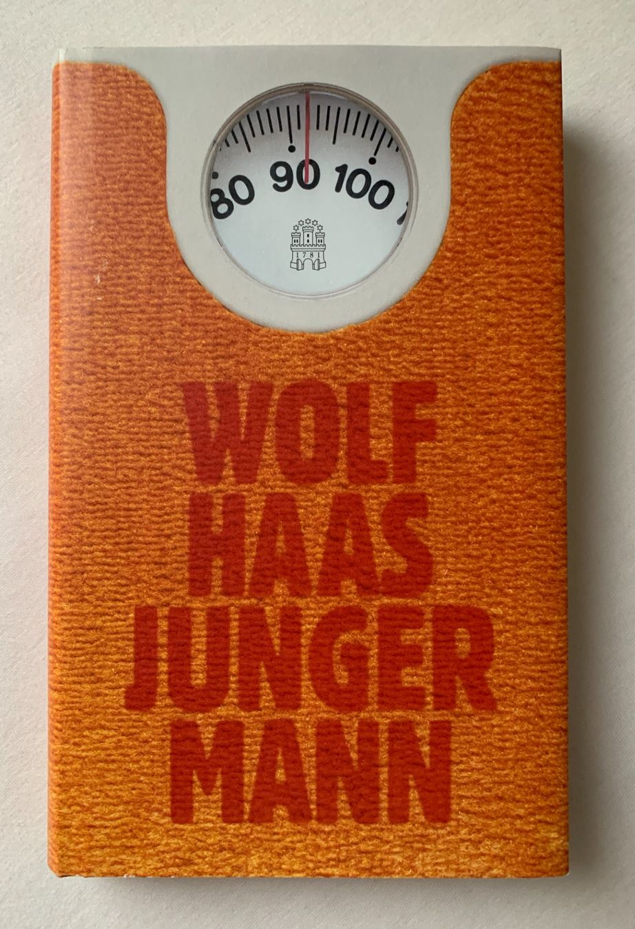 Libri: Wolf Haas – Junger Mann, handsigniert – Usato da Regensdorf venduto da JoergR 1