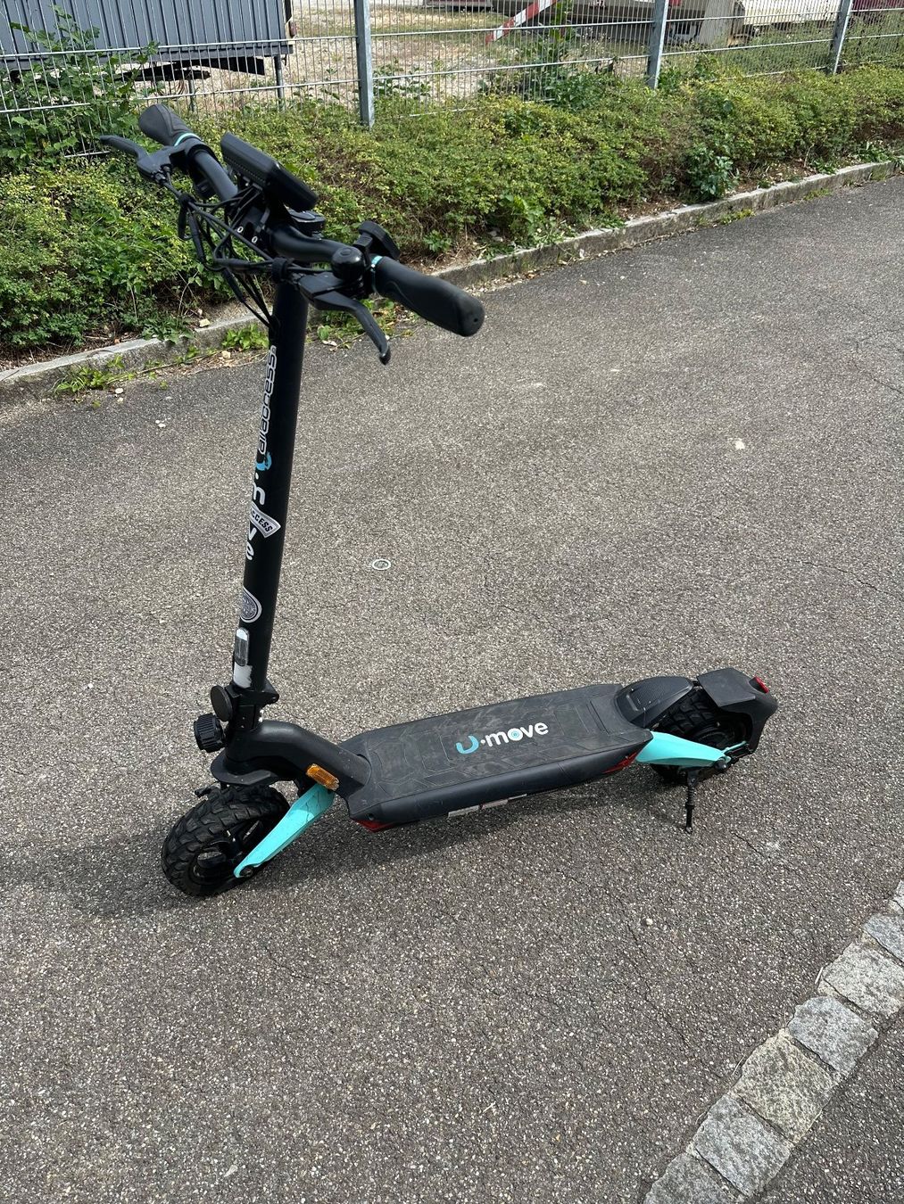 Kickboard: E-Scooter U-Move – Usato da Liestal venduto da FuV01