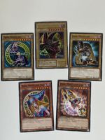 Yu-Gi-Oh Karten Dark Magician Set 5 Stück gemischt