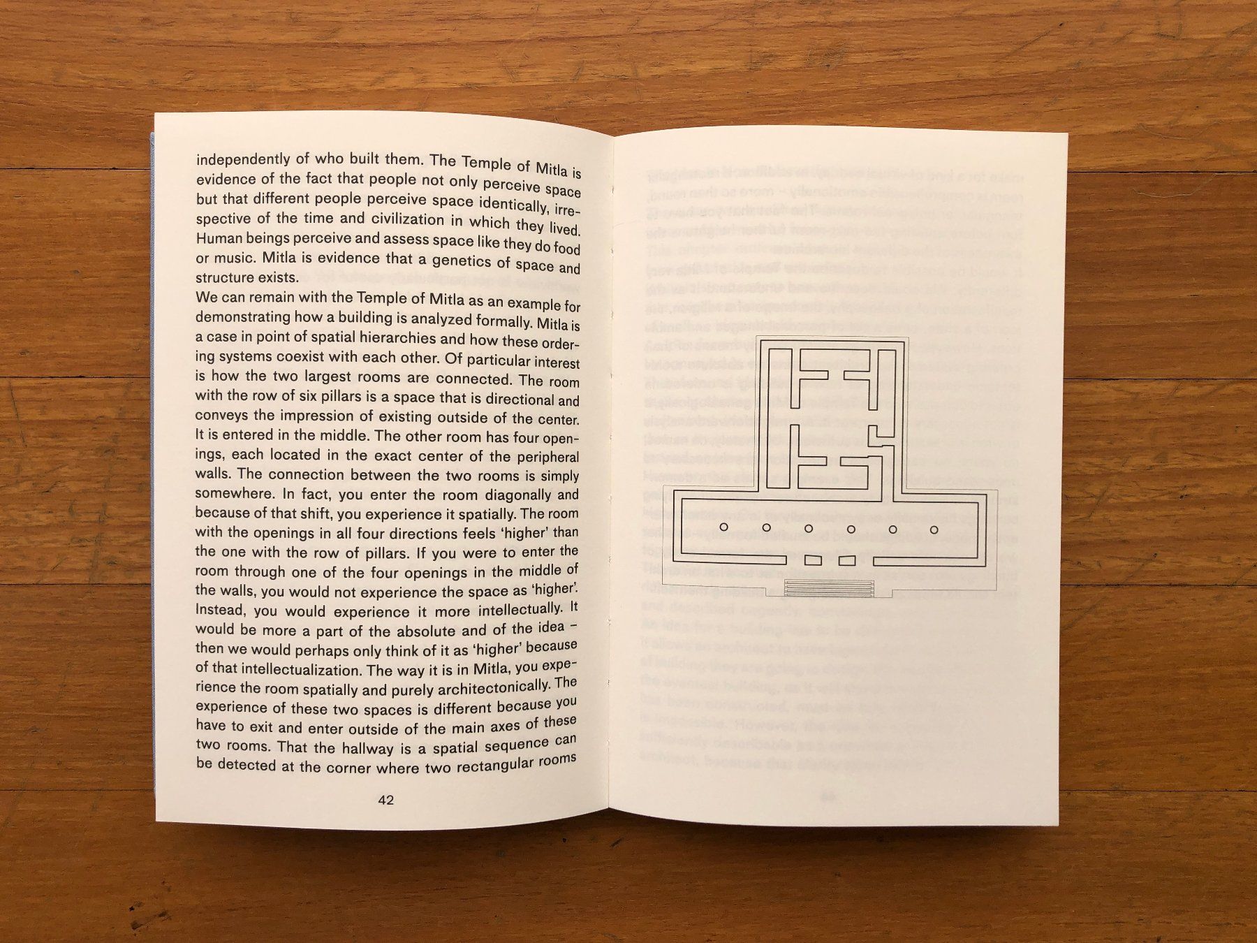 Libri: Architektur Buch: V. OLGIATI - Non-Referential Architecture – Usato da Lugano venduto da gio.yo 3