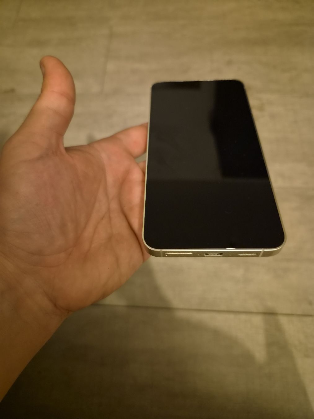 Samsung Handys / Smartphones: samsung s24 256gb – Neu (gemäss Beschreibung) aus Thônex von tif_95r9 1