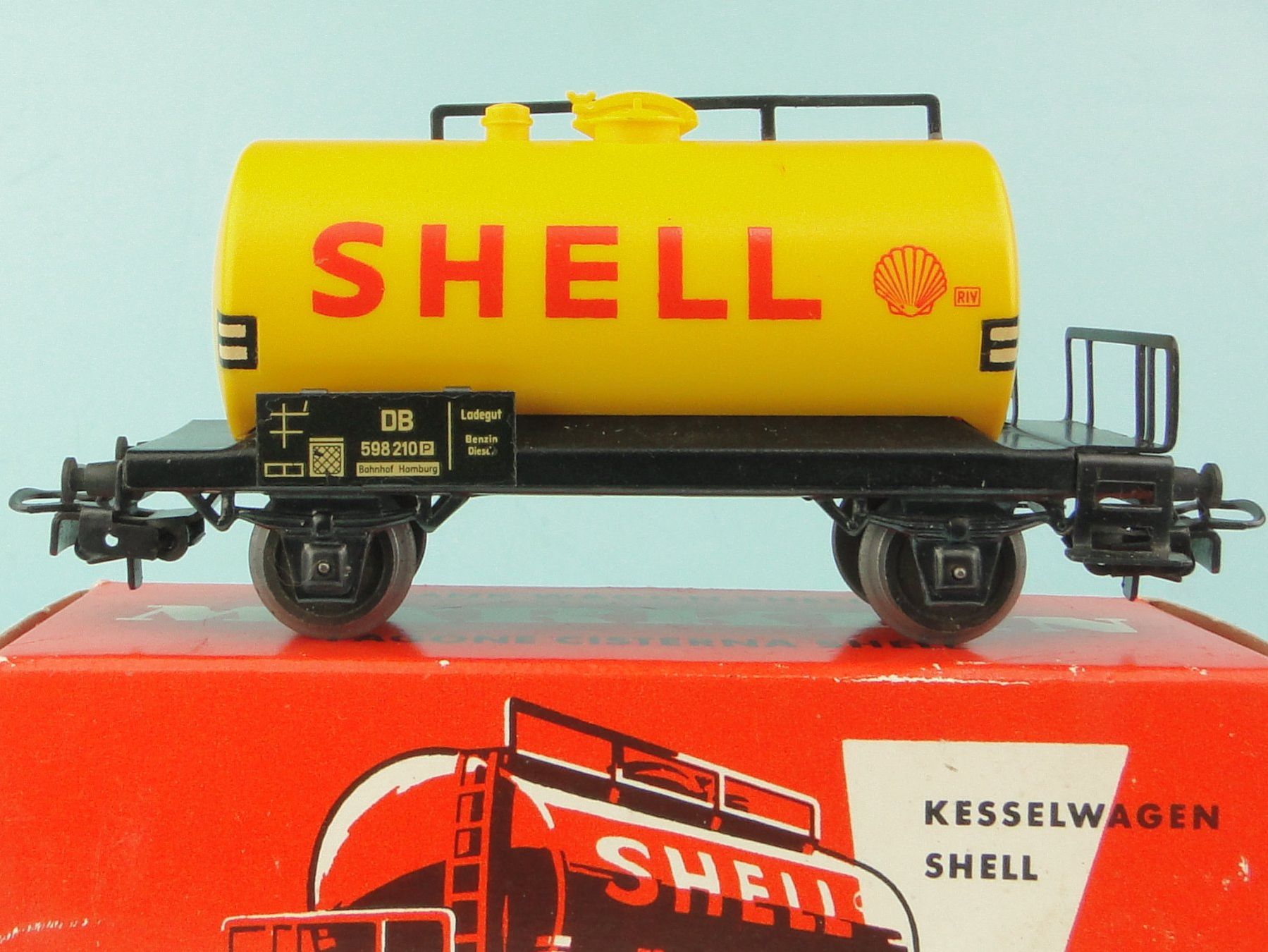Märklin Modellini di ferrovie: Märklin H0 4502 Shell – Usato da Bülach venduto da cann11 2
