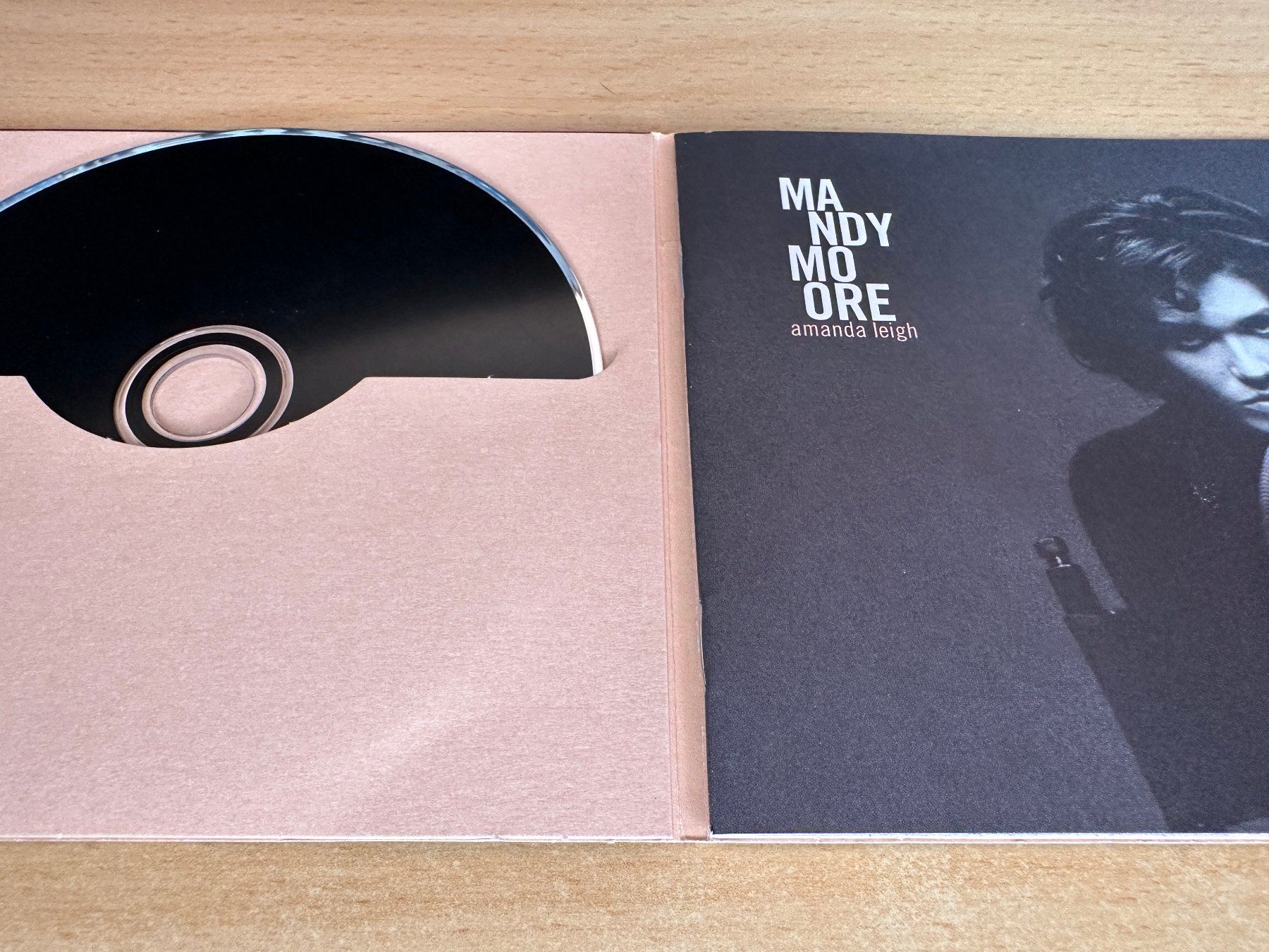 CD: Mandy Moore – Amanda Leigh – Usato da Rikon im Tösstal venduto da Alpenmutz 2